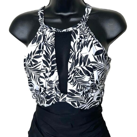 NWT Tempt Me Women’s High Neck Ruched One Piece Swimsuit Black Leaves Size M - Picture 5 of 8